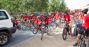 El I Día de la Bici Solidaria reúne 925 euros a beneficio de la Asociación Caminando